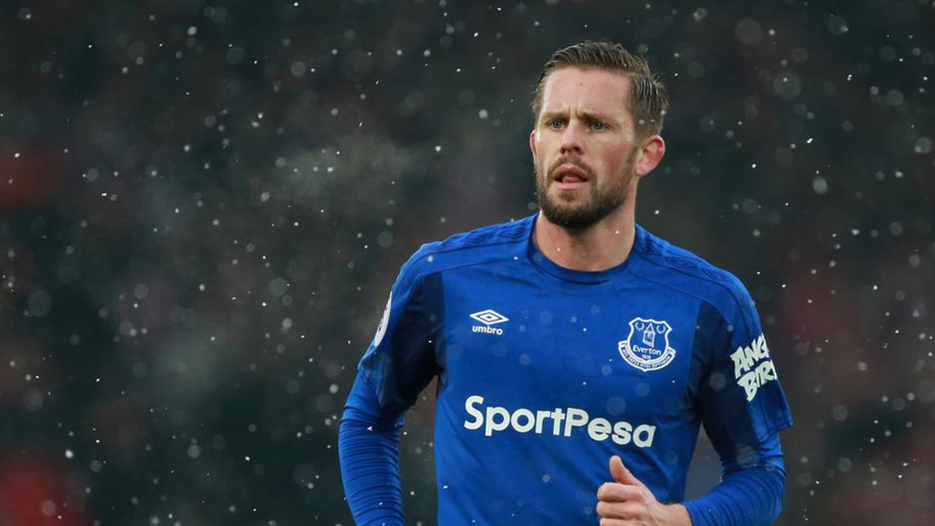 埃弗顿是否该考虑更换管理层策略，埃弗顿老板怎么这么有钱